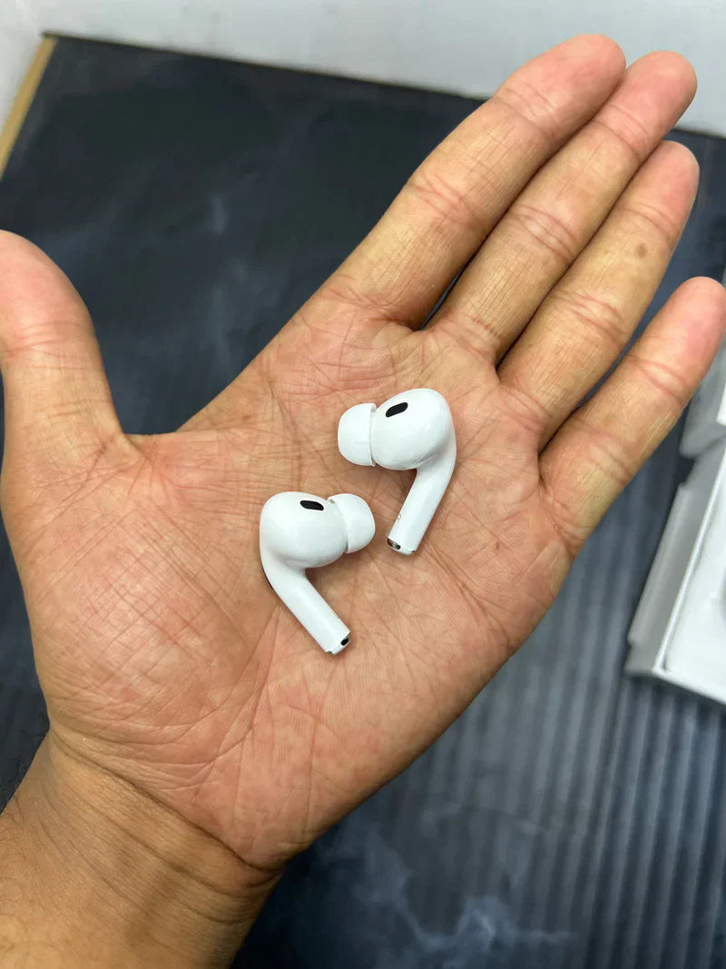 AIRPODS PRO 2ND GEN & FREE MAGSAFE POWERBANK